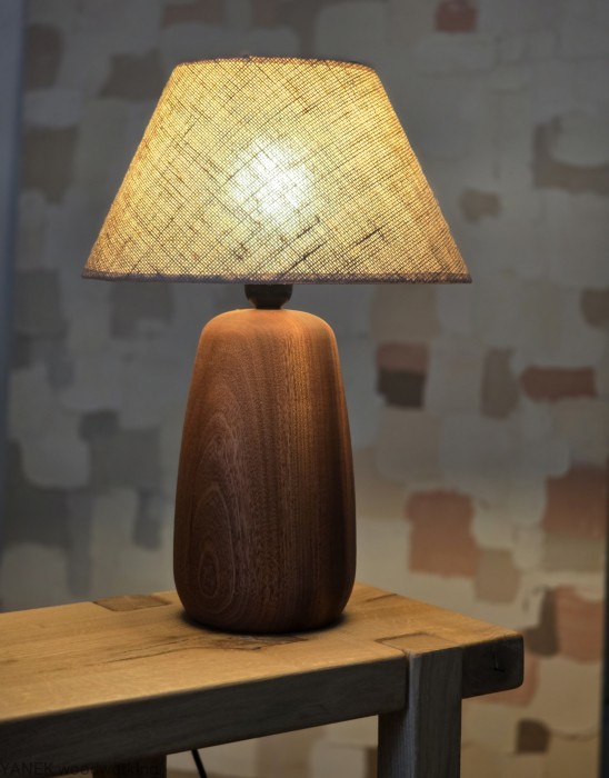 drewniana lampa.jpg