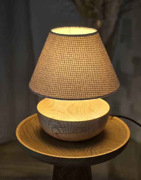 jesionowa lampka nocna.jpg